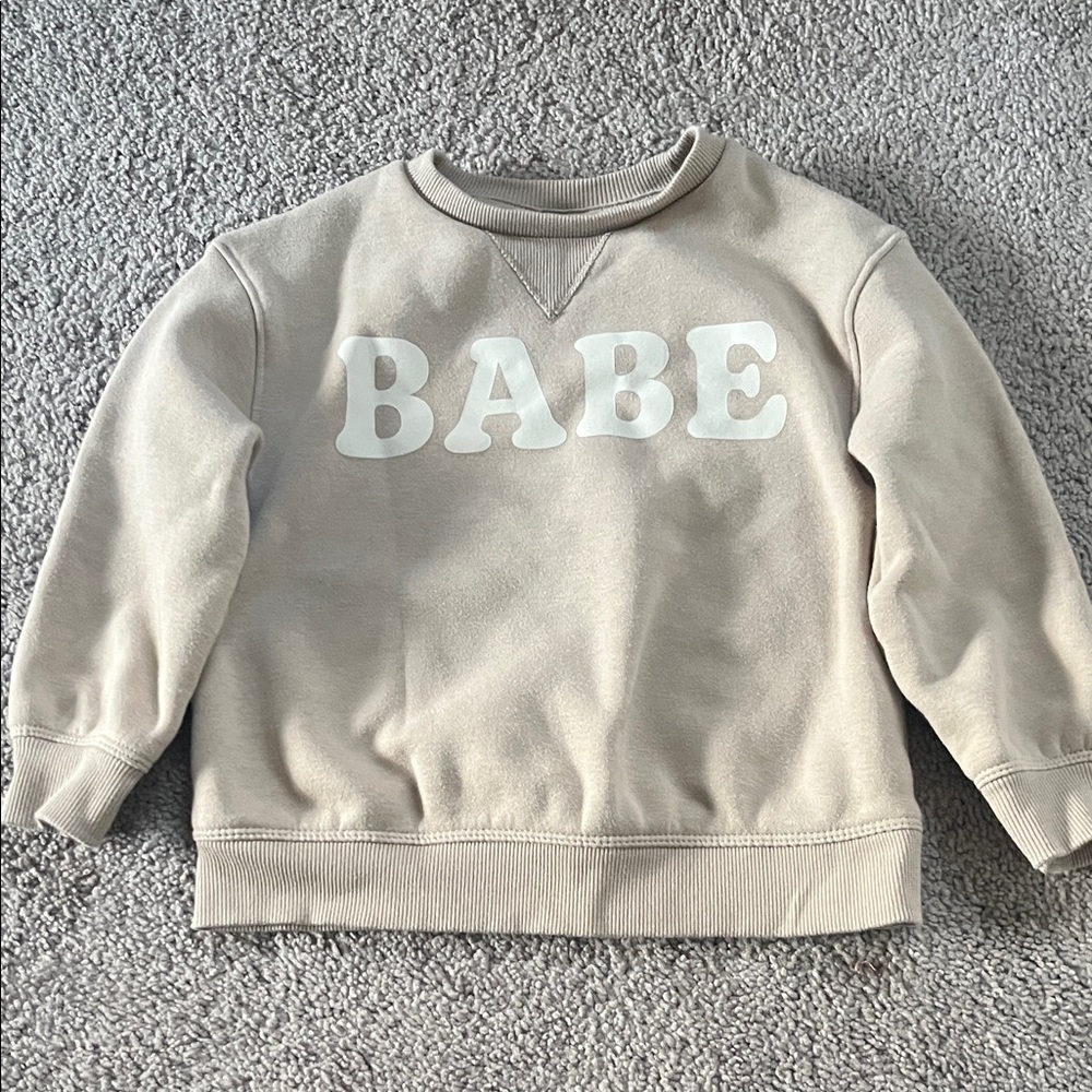 Kids Beige 'BABE' Crewneck Sweatshirt